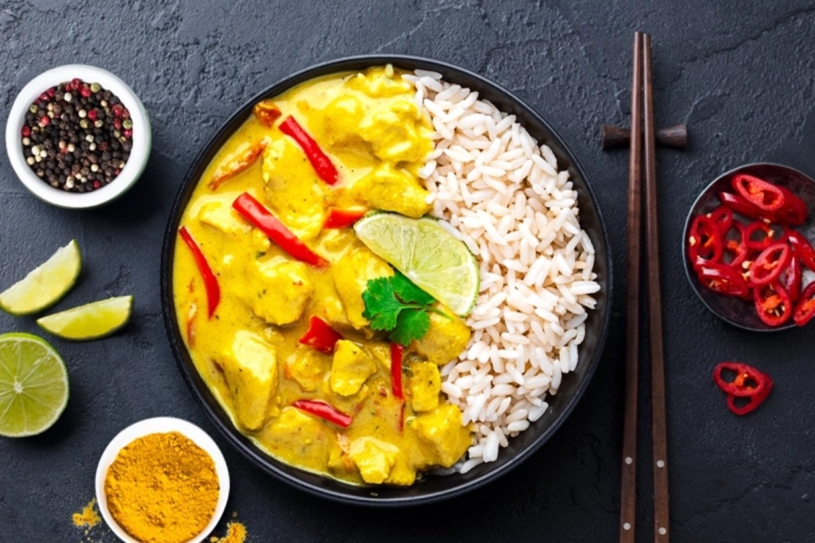 Kurczak korma – indyjska potrawa, która podbiła cały świat