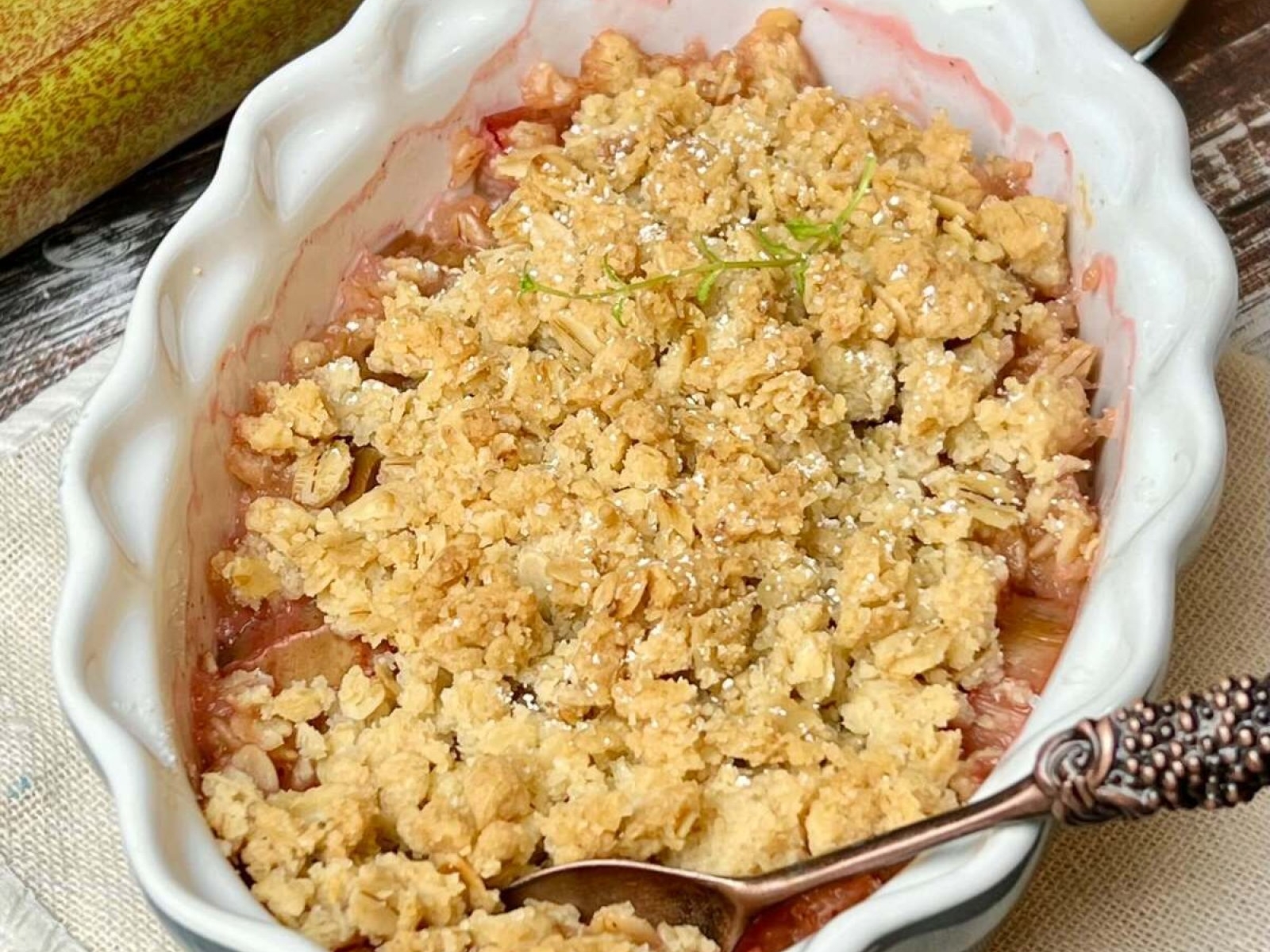 Crumble z rabarbarem