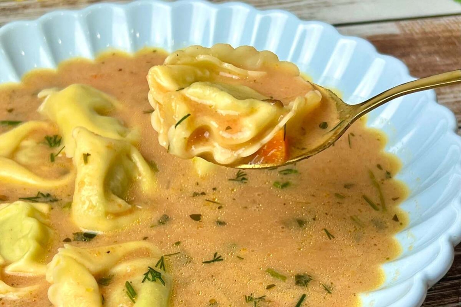 Zupa pomidorowa z tortellini
