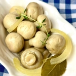 Pieczarki marynowane –...
