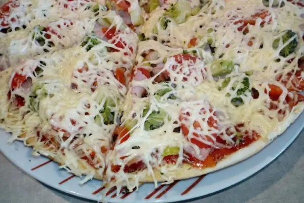 Pizza z warzywami