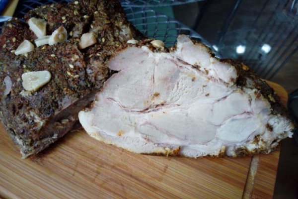 Karkówka pieczona na pikantnie