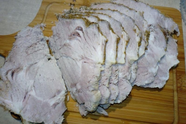 Karkówka gotowana w musztardzie i majonezie