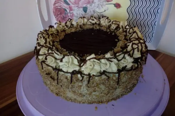 Tort orzechowo - kawowy