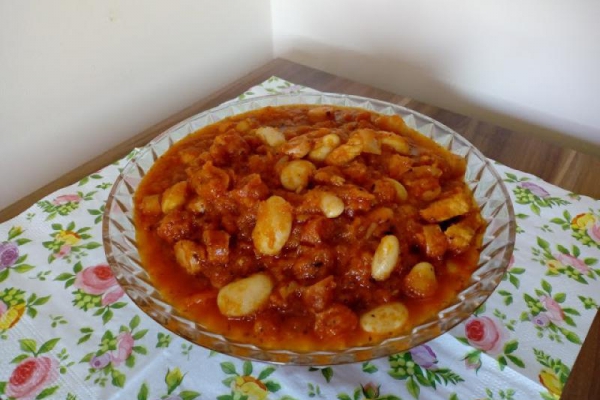 Potrawka z fasoli i cukinii