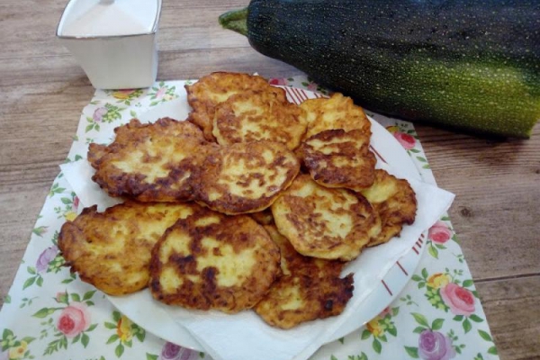 Placki z cukinii