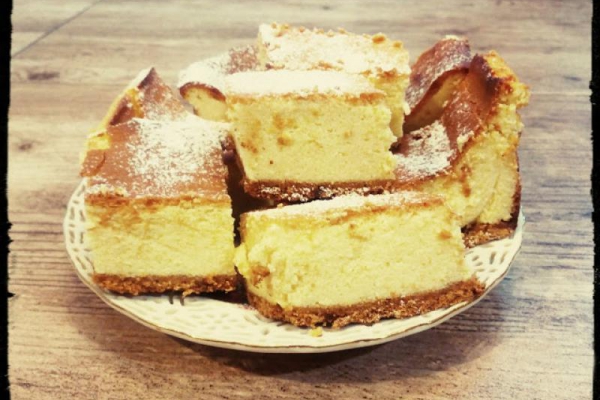 Sernik na herbatnikach
