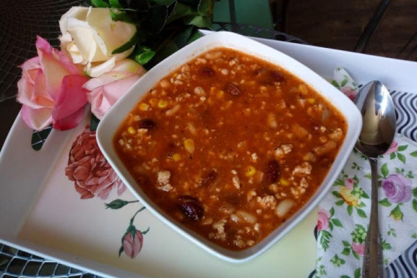 Zupa a la meksykańska