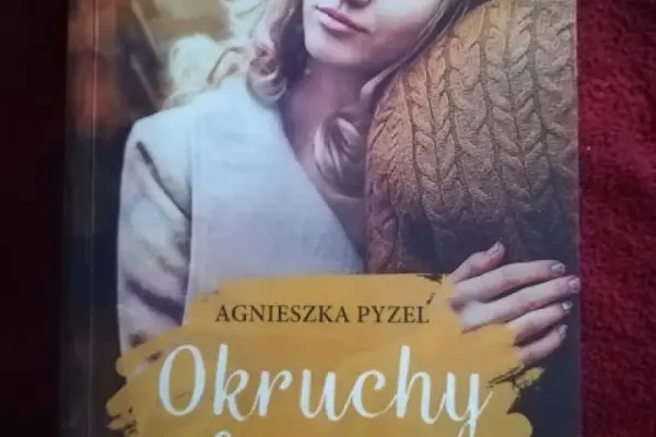 Okruchy lustra Agnieszka Pyzel recenzja