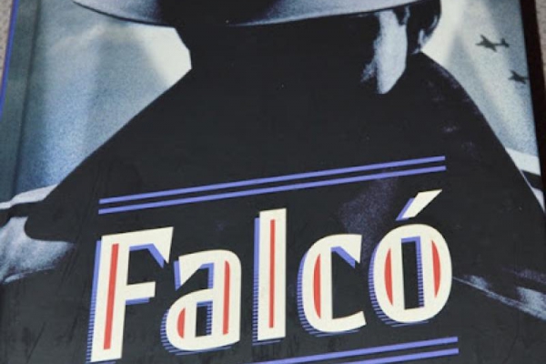 Falco Arturo Pérez-Reverte recenzja