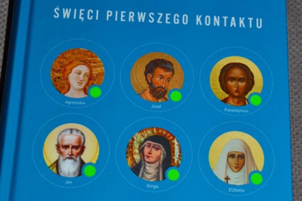 ŚWIĘCI PIERWSZEGO KONTAKTU Szymon Hołownia RECENZJA