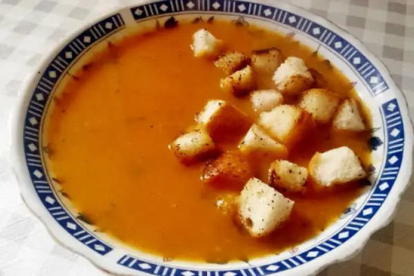 Zupa krem z dyni, marchewki i papryki