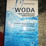 Książka  Woda jest...