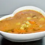 Zupa pomidorowa z kaszą...