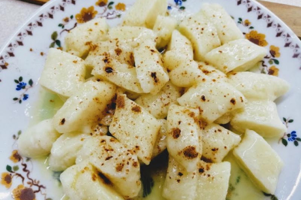 Leniwe pierogi, czyli kluski dla leniwych z białym serem