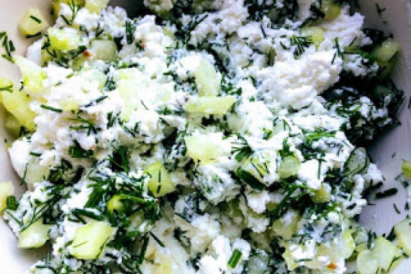 Twarożkowa pasta tzatziki z azjatyckim akcentem FIT