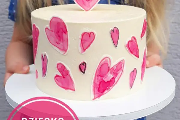 Rysunki na papierze cukrowym – pozwól dziecku ozdobić tort!