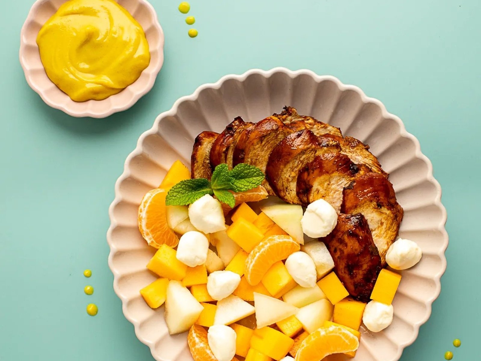 Dieta sportowa a regularne treningi – co warto wiedzieć?