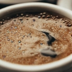 Poranna kawa w ruchu –...