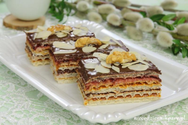 Mazurek bez pieczenia z wafli