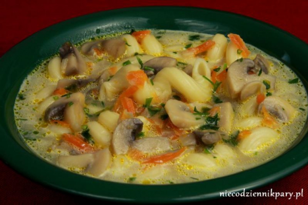 Zupa pieczarkowa