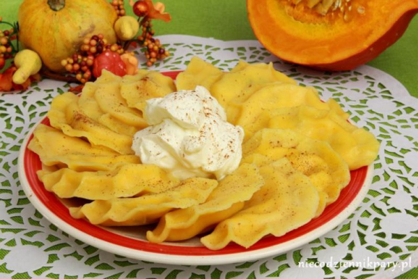 Pierogi z serem i dynią