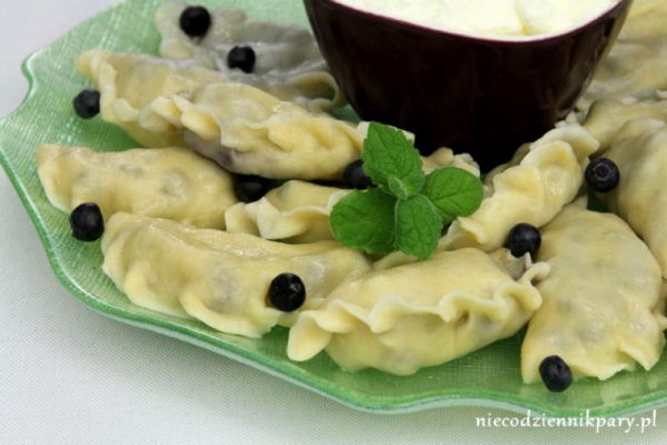 Pierogi z jagodami