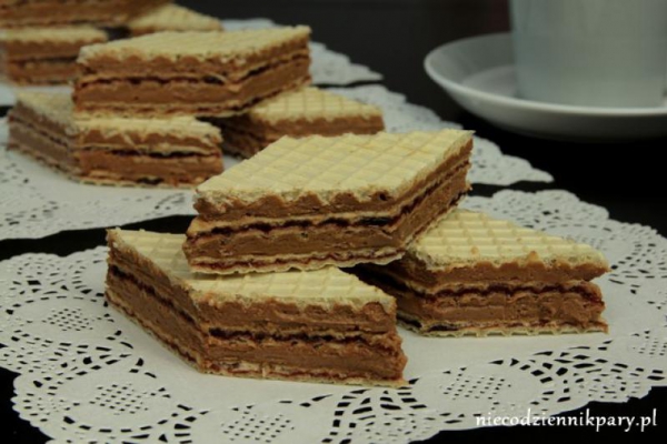 Wafle z masą z mleka w proszku