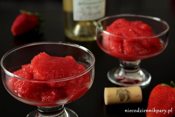 Sorbet truskawkowy dla dorosłych