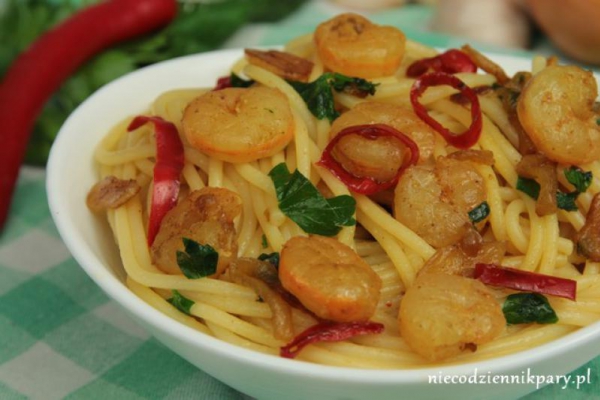 Spaghetti z krewetkami i chili
