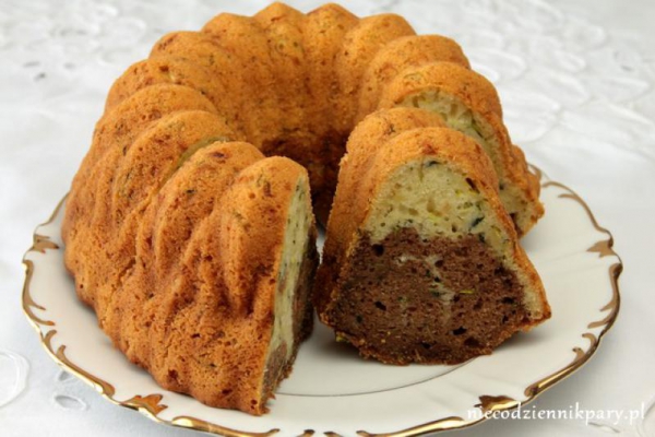 Babka marmurkowa z cukinią