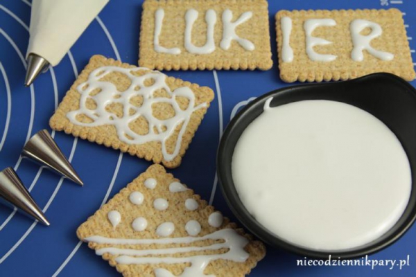 Lukier z białek