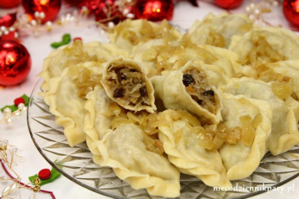 Pierogi z kapustą i grzybami