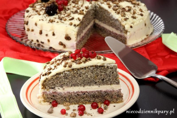 Torcik makowy z mascarpone