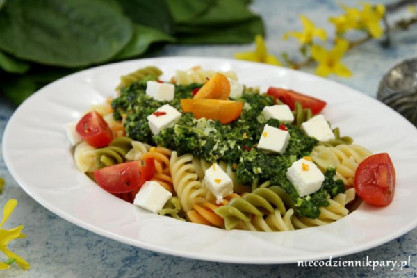 Makaron ze szpinakiem i serem feta