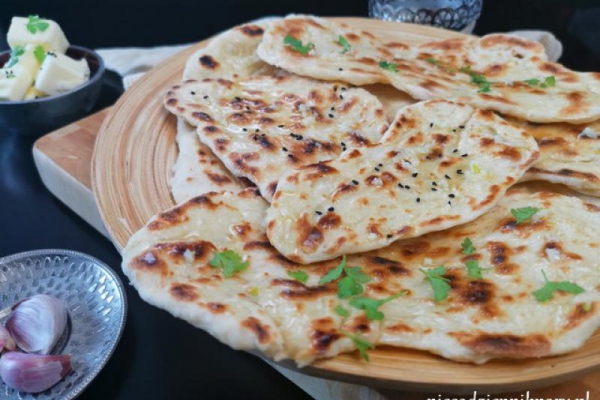 Chlebki naan