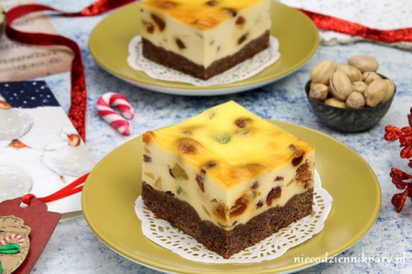 Sernik z mascarpone i bakaliami