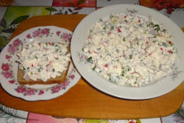 Pyszny twarożek do chleba.