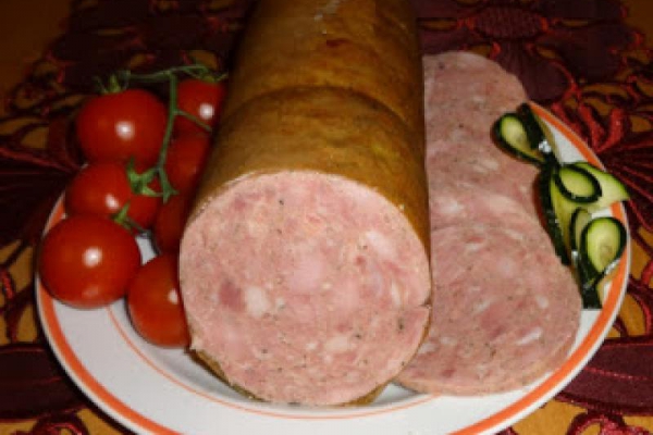 Kiełbasa kanapkowa gruba parzona.