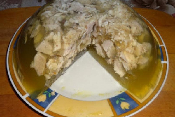 Galareta z udek kurczaka.