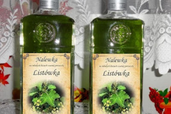 Listkówka - wytrawna nalewka na liściach porzeczki.