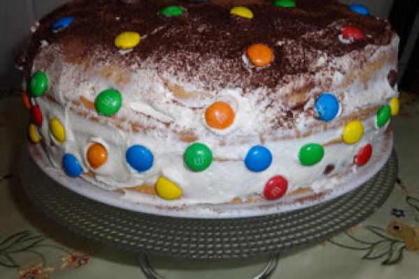 Tort kolorowe pchełki.