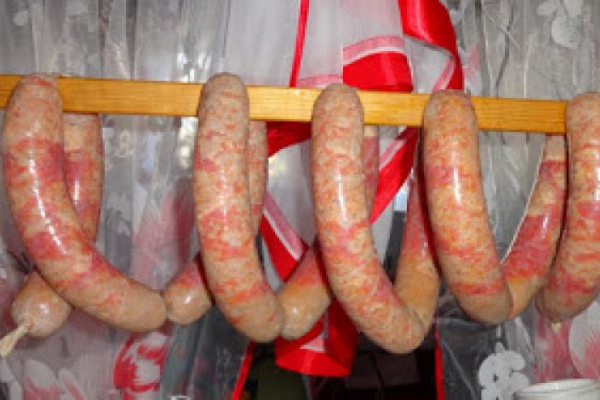 Meksykańska kiełbasa chorizo domowej roboty.