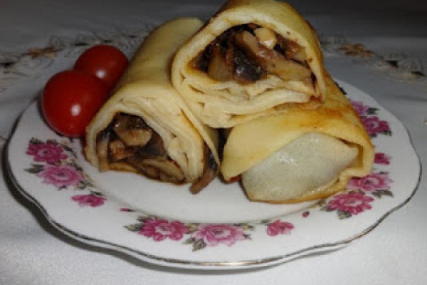 Krokiety z nadzieniem pieczarkowym.