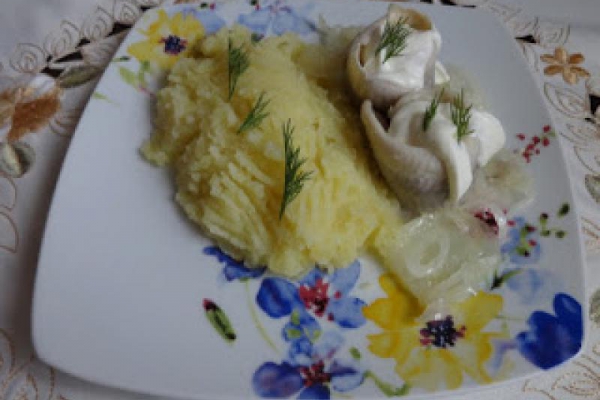 Marynowane filety śledziowe w śmietanie.