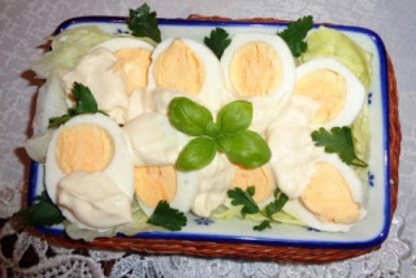 Jajka w majonezie.