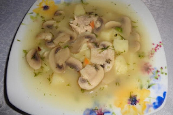 Zupa pieczarkowa.