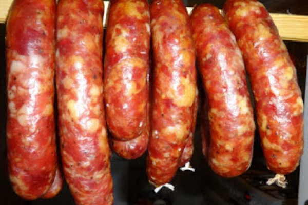 Świąteczna kiełbasa czosnkowa, podsuszana, według Marioli