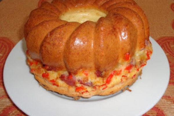 Babka serowa z farszem.