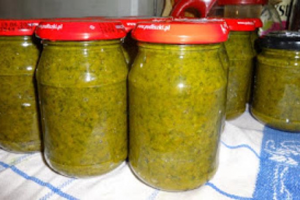 Domowa pasta rosołowa.
